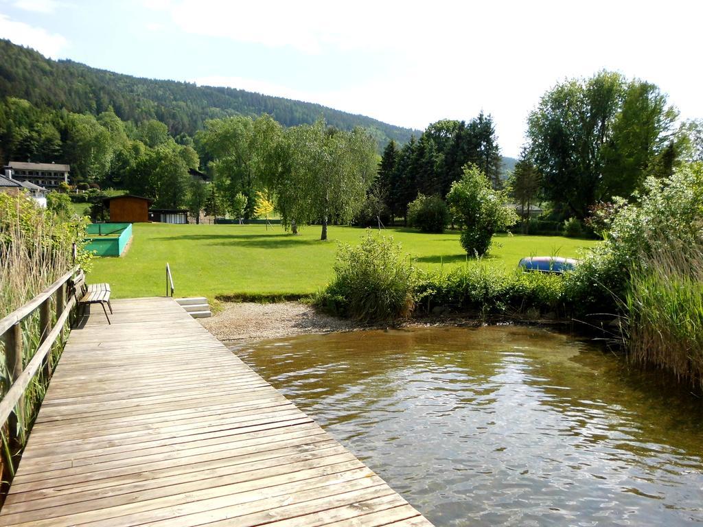 Seeblick-Appartements Ossiach Ruang foto